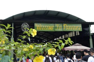 Entrance of Bollywood Veggies